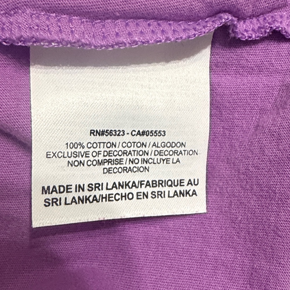 Nike Women’s Spellout Logo V-Neck T-Shirt - Purple/Lavender - Size M - Picture 8 of 9